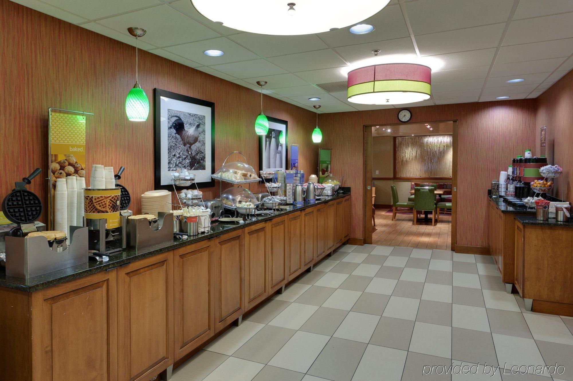 Hampton Inn Harrisonburg - University Ресторан фото