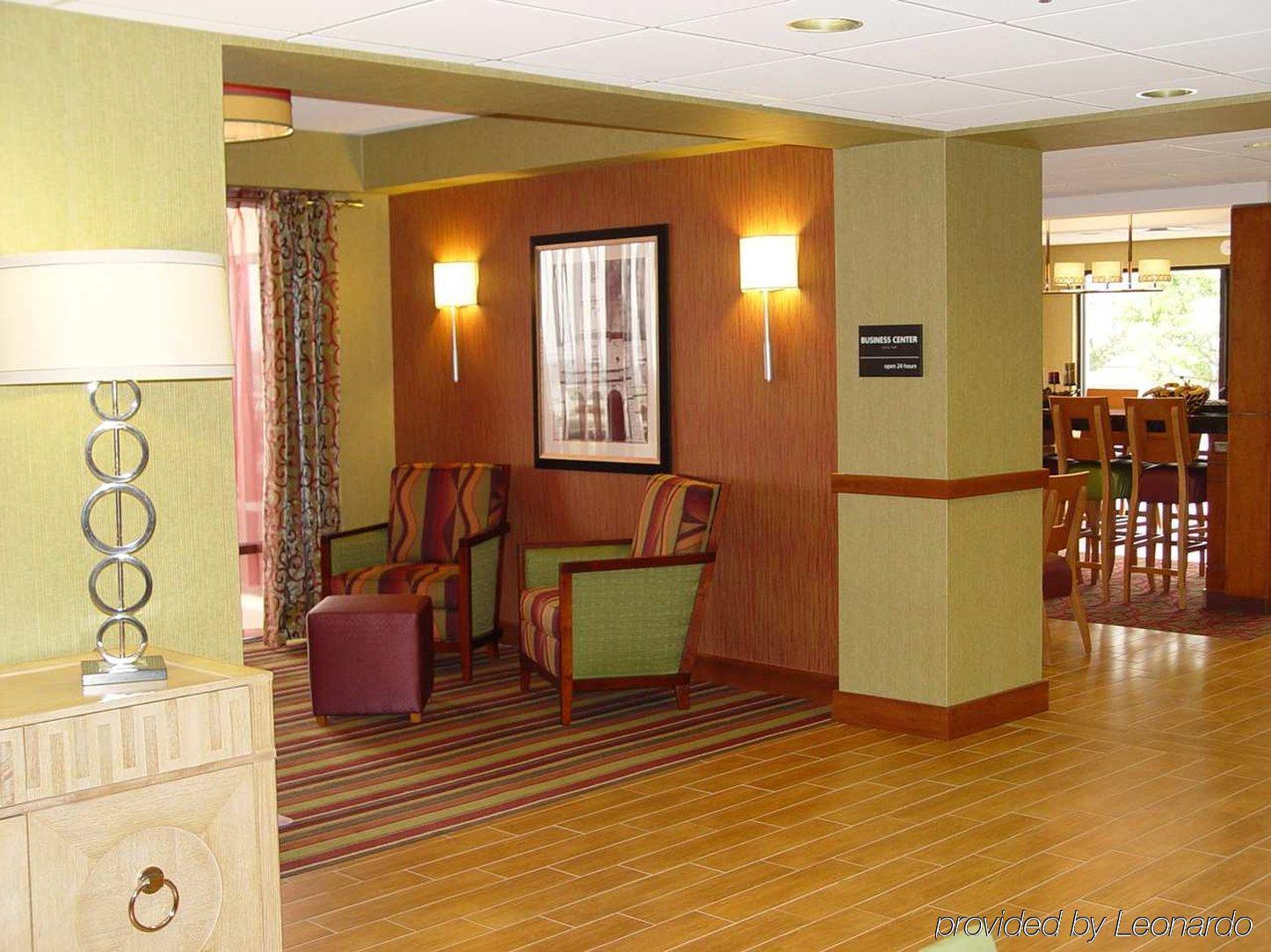 Hampton Inn Harrisonburg - University Интерьер фото