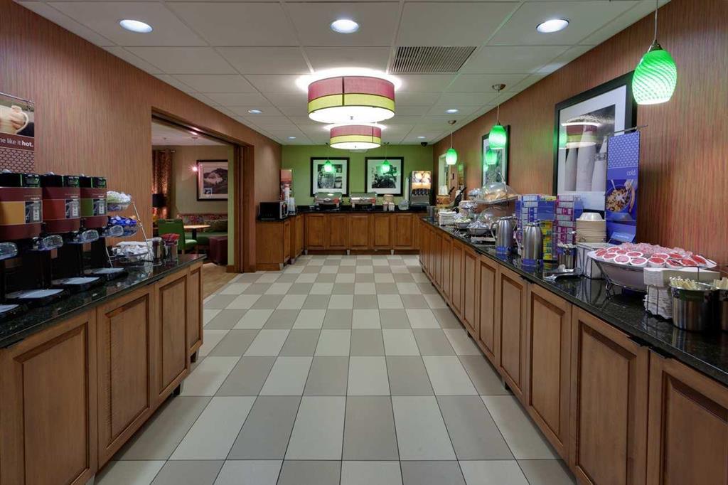 Hampton Inn Harrisonburg - University Ресторан фото